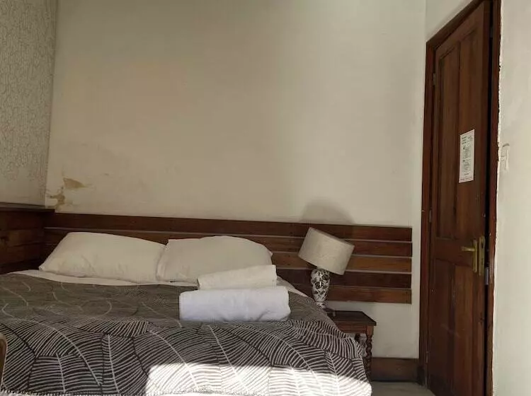 Hotelli Conchita Flores B&b