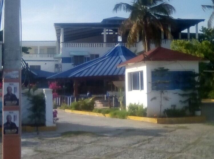 هتل Marina Del Mar