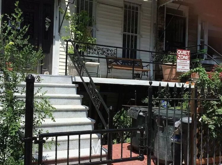 هتل Mi Casa Tu Casa