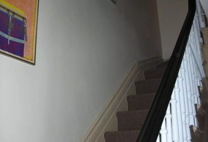 هتل Mi Casa Tu Casa