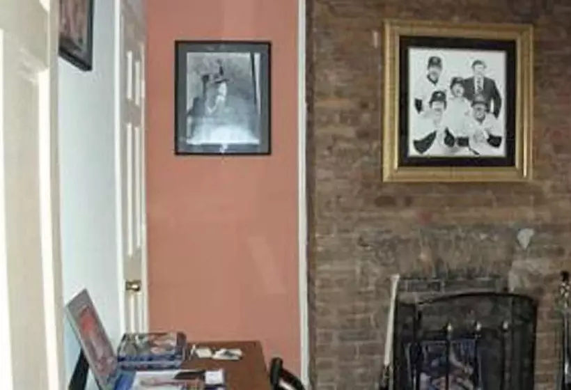 هتل Mi Casa Tu Casa