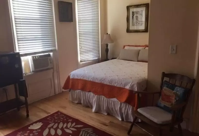 هتل Mi Casa Tu Casa