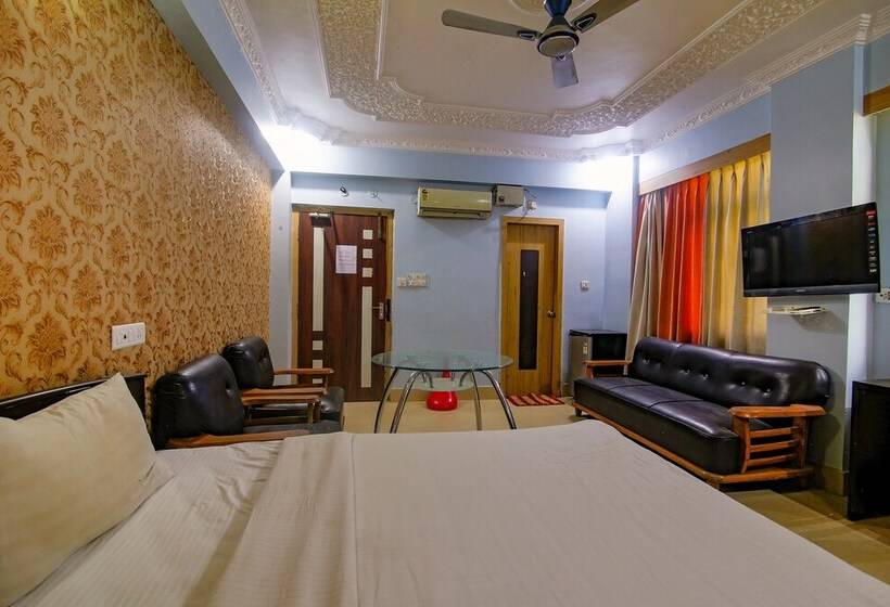 هتل Fabexpress Superior Nesh Inn