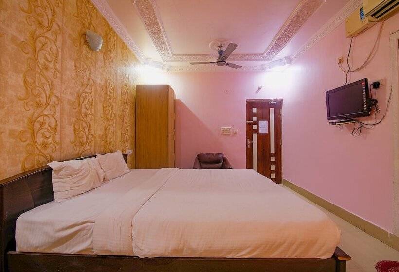 هتل Fabexpress Superior Nesh Inn