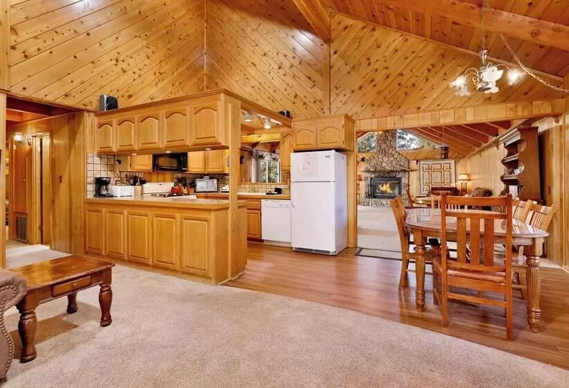 Hotelli Moose Creek Chalet #1237
