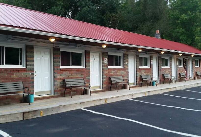 Отель Paradise Resort And Cabins