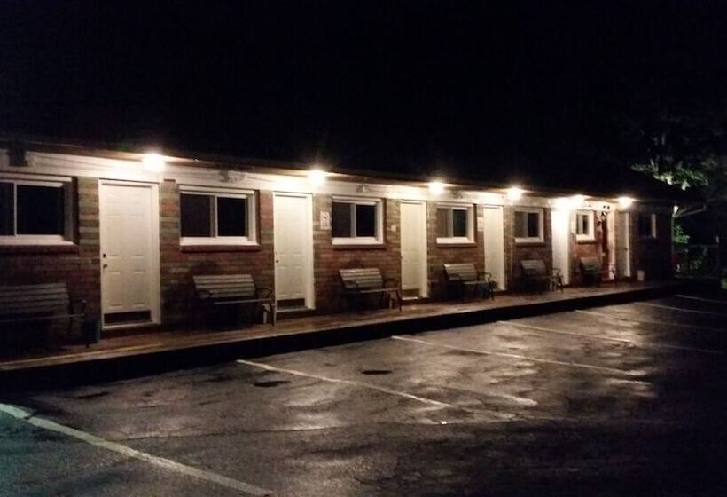 Отель Paradise Resort And Cabins