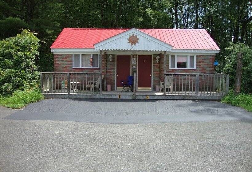 Отель Paradise Resort And Cabins