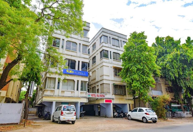 Fabhotel Raj Ratna   Nr Ashram Road