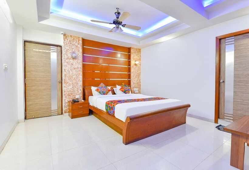 Fabhotel Raj Ratna   Nr Ashram Road