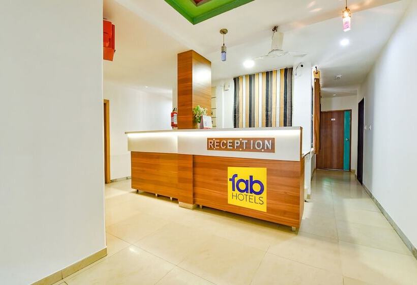 Fabhotel Raj Ratna   Nr Ashram Road