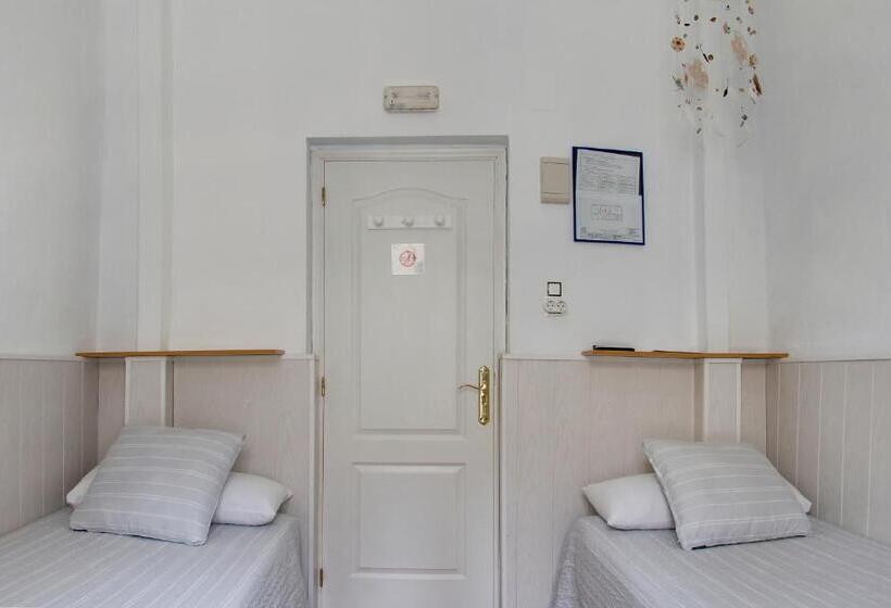 هتل El Viajero En Sevilla