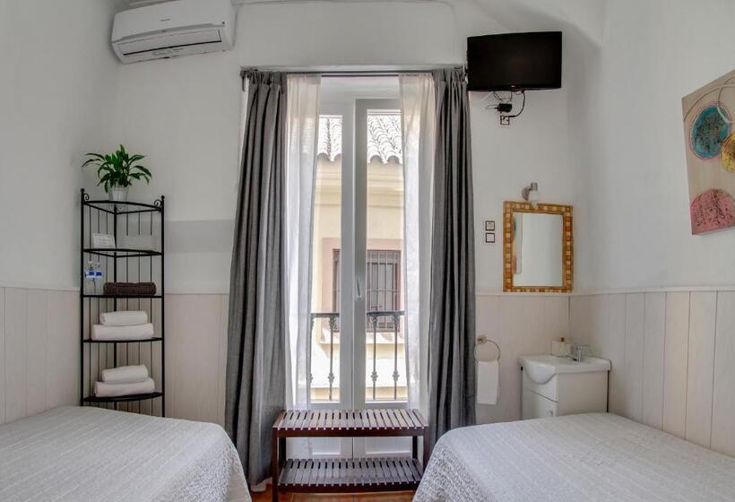 هتل El Viajero En Sevilla