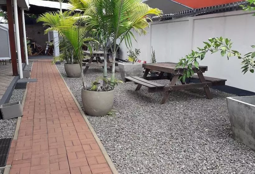 Hotel Elementz Apartments