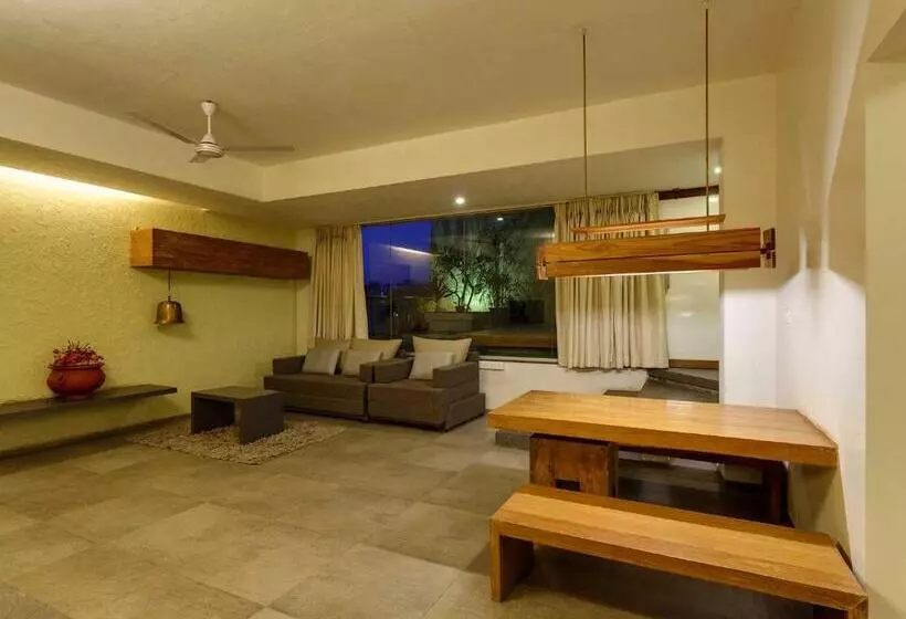 Hotel Maratha Regency