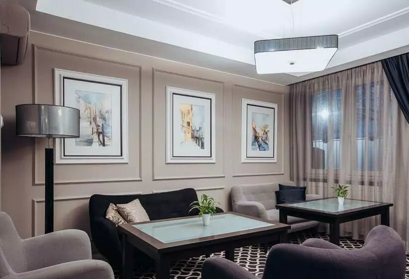 Hotelli Miejsca Noclegowe I Restauracja Kamiński