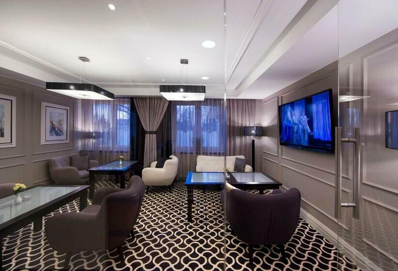 Отель Miejsca Noclegowe I Restauracja Kamiński