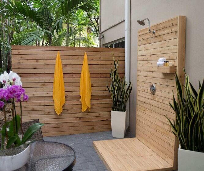 فندق The Grand Resort And Spa & Worthington All Male