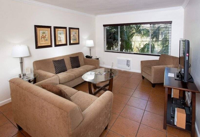 فندق The Grand Resort And Spa & Worthington All Male