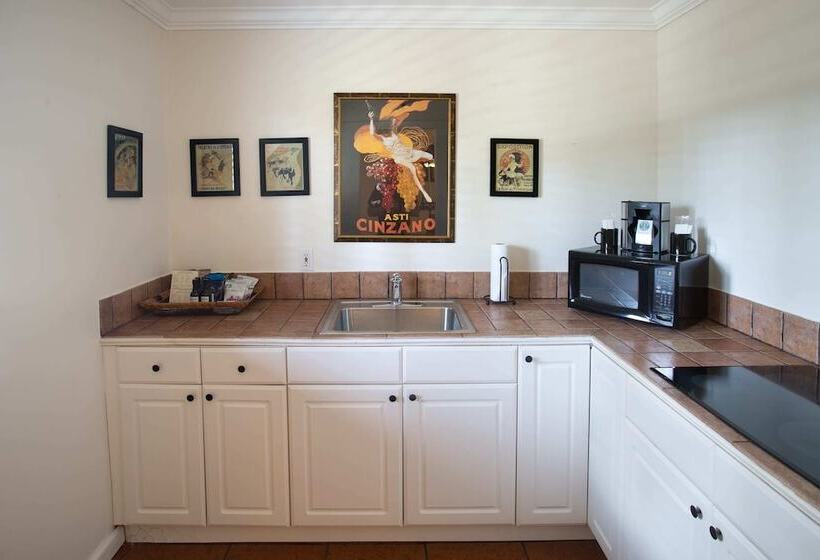 فندق The Grand Resort And Spa & Worthington All Male