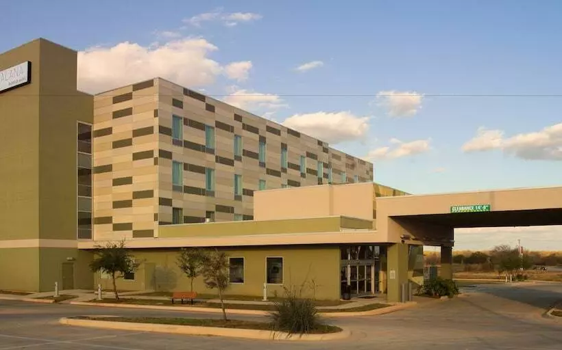 Malana Hotels & Suites