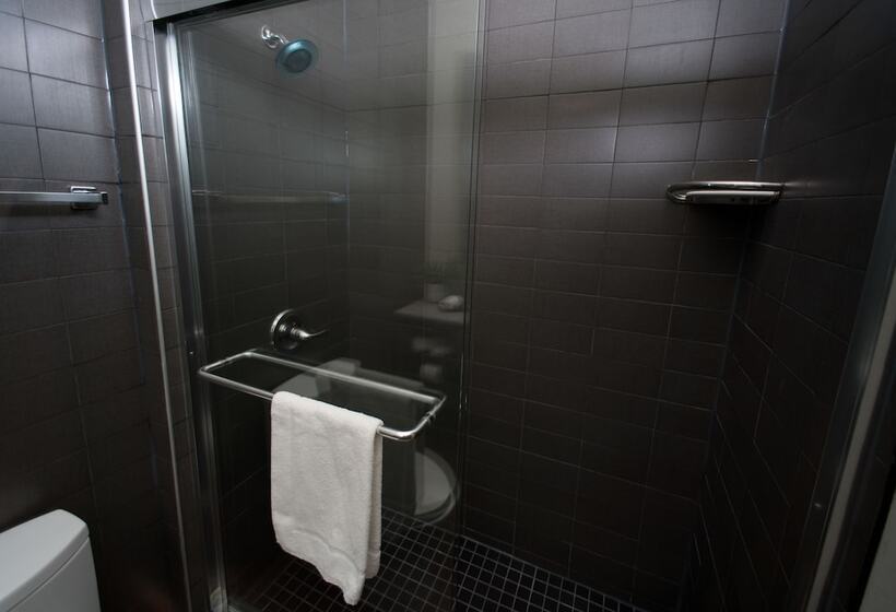 Malana Hotels & Suites