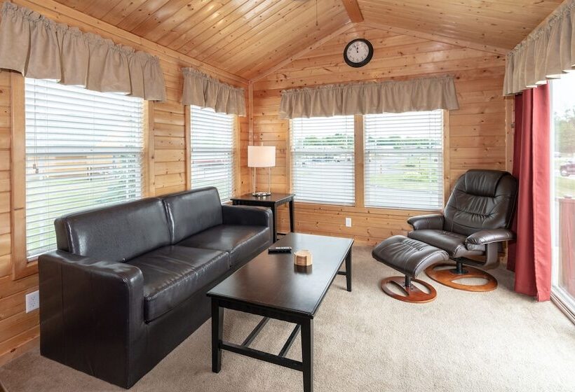 فندق Sun Retreats Gun Lake