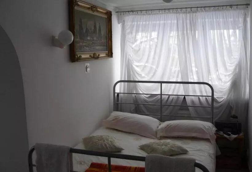 ホテル Piaseczno Willa Staropolska