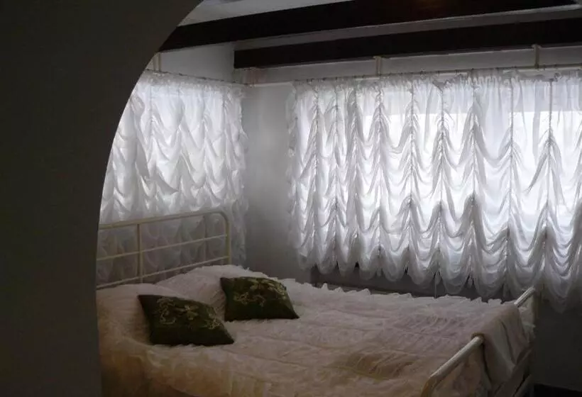 ホテル Piaseczno Willa Staropolska