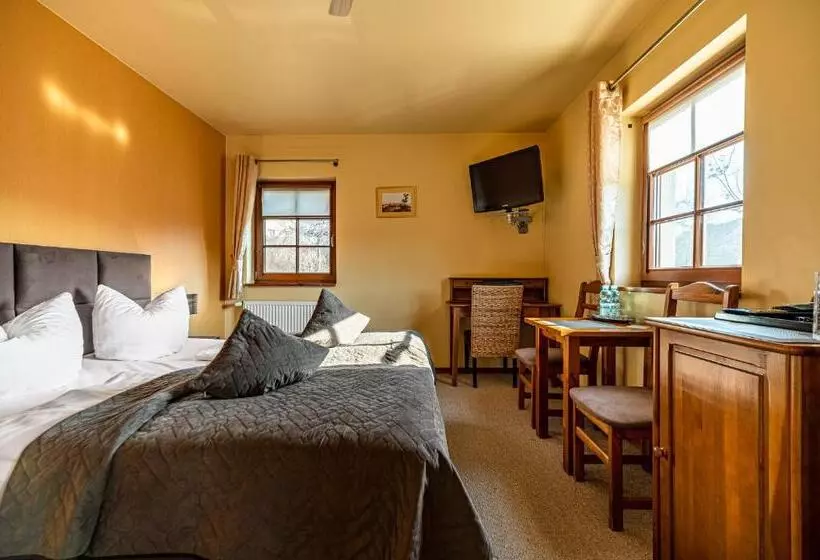 Hotelli Pensjonat Miejski