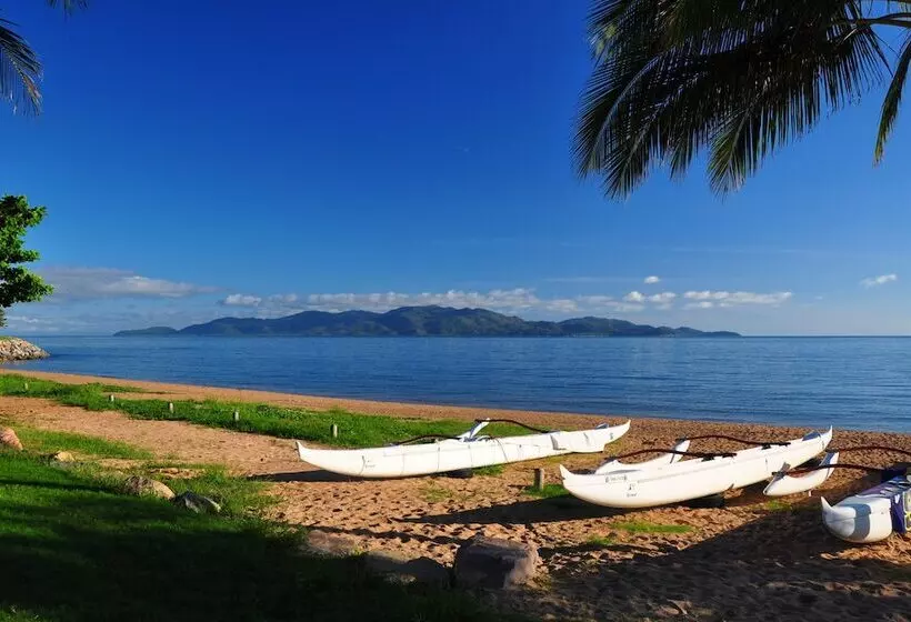 هتل Aquarius On The Beach