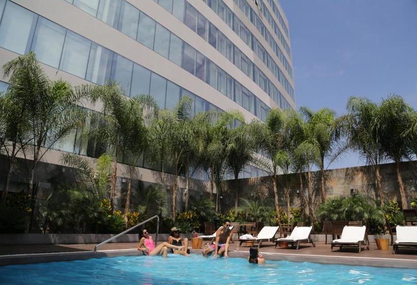 호텔 Doubletree By Hilton Trujillo