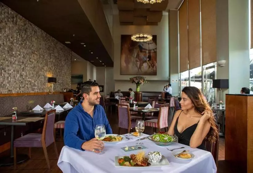 호텔 Doubletree By Hilton Trujillo