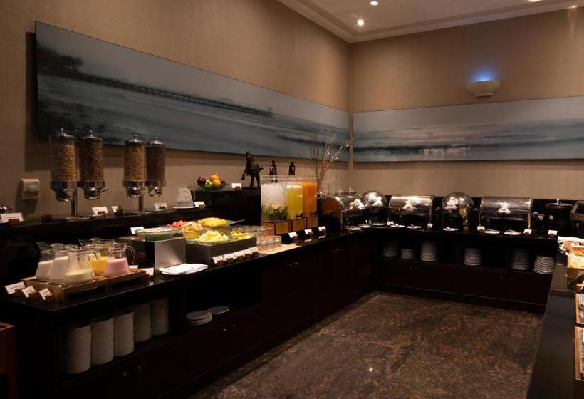 호텔 Doubletree By Hilton Trujillo