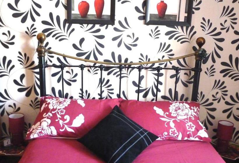 בית מלון כפרי Come Ye In