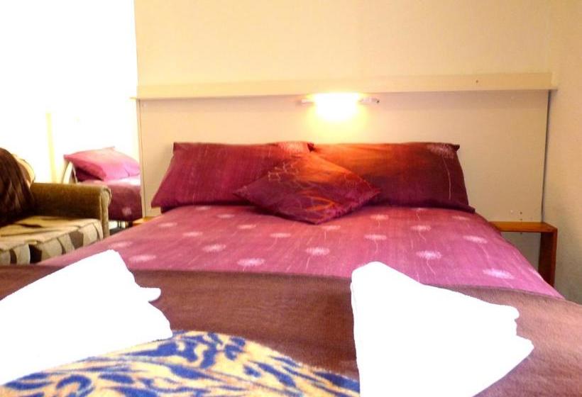 בית מלון כפרי Come Ye In