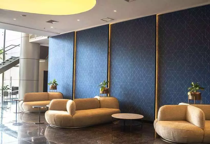 호텔 Doubletree By Hilton Trujillo