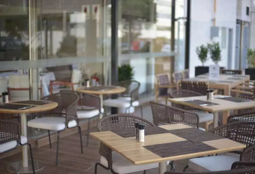 호텔 Doubletree By Hilton Trujillo