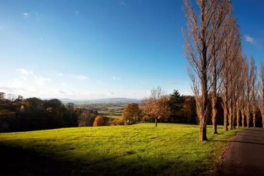 Отель Farncombe Estate Centre