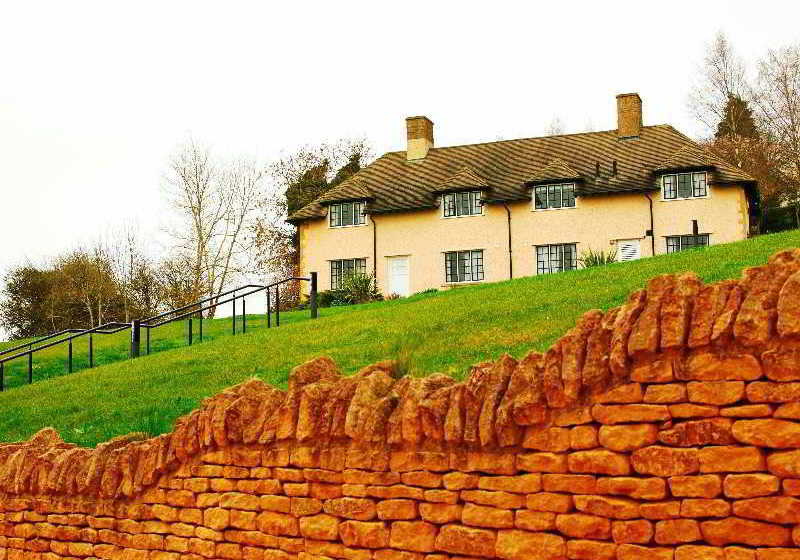 ホテル Farncombe Estate Centre