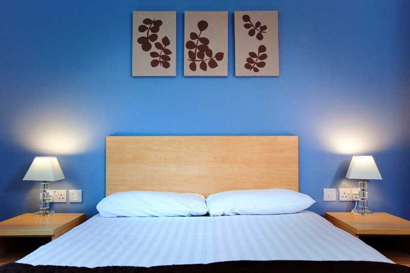 ホテル Farncombe Estate Centre