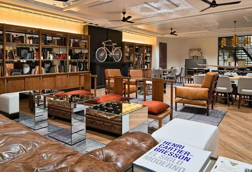 Отель H10 Metropolitan 4* Sup