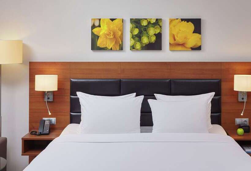 فندق Hilton Garden Inn Kaluga