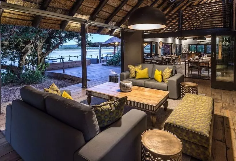 酒店 Kariega Game Reserve River Lodge