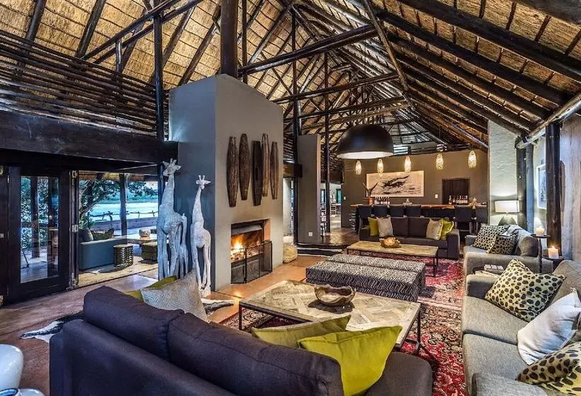 酒店 Kariega Game Reserve River Lodge