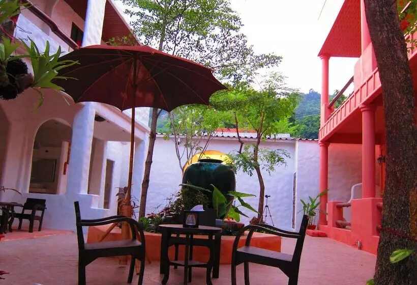 هتل Koh Tao Toscana