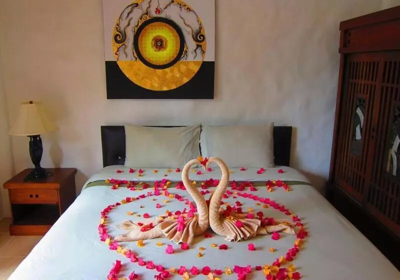 هتل Koh Tao Toscana