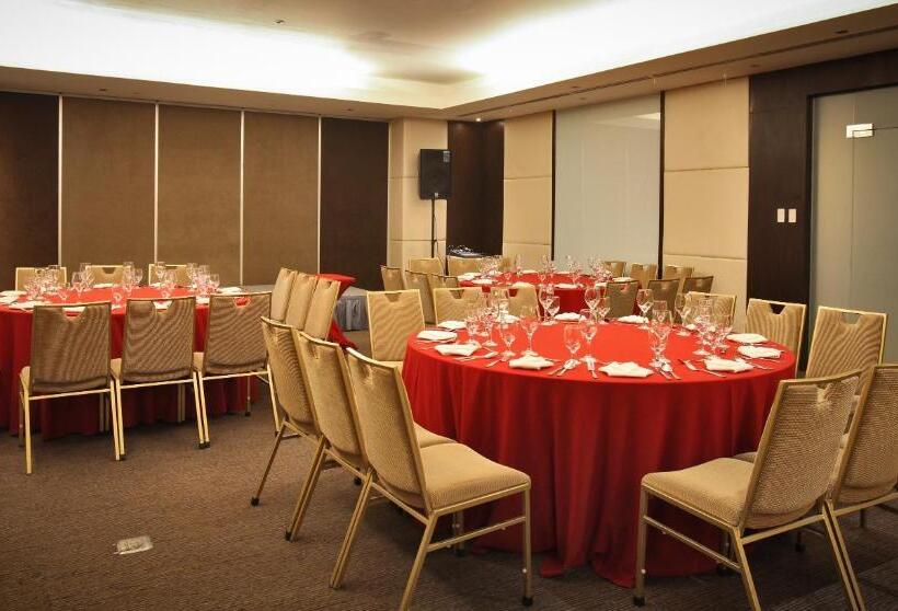 فندق Limketkai Luxe