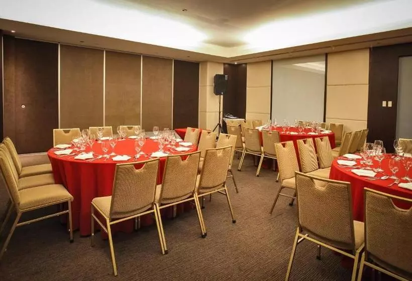 Hotel Limketkai Luxe