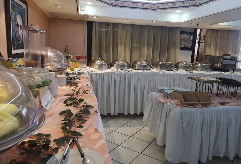 Majliss Hotel Downtown